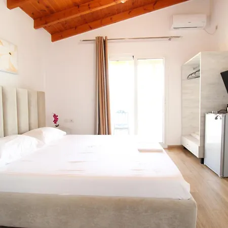 Sunny Apartment *