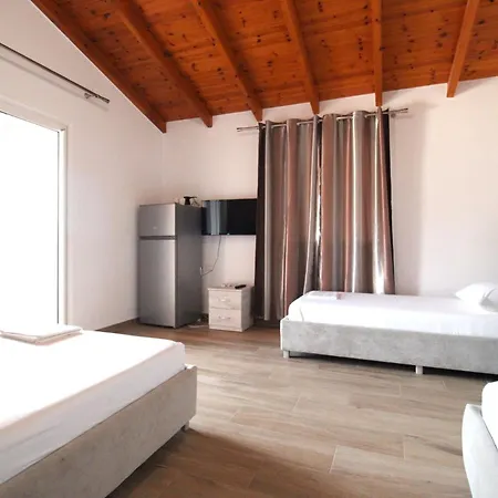 Apartment Sunny Ksamil