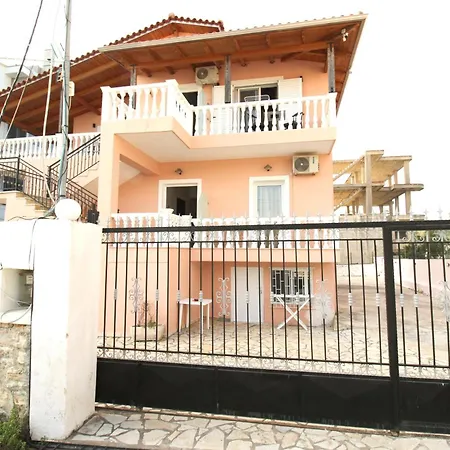 Apartment Sunny Ksamil