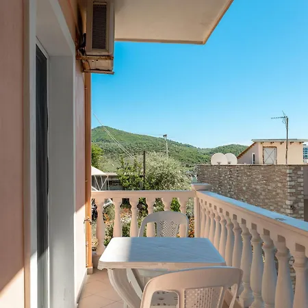 Apartment Sunny Ksamil